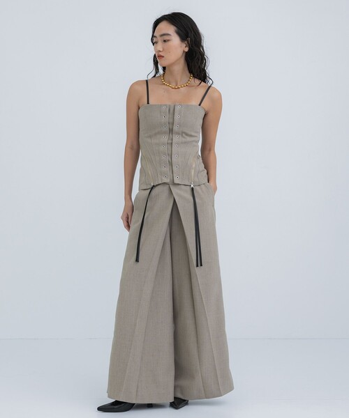 STUDIOUS(ステュディオス)の「【STUDIOUS/ステュディオス】フェイクリネンビスチェ(キャミソール・レディース・ブラック/ベージュ・FREE)」の15枚目の写真