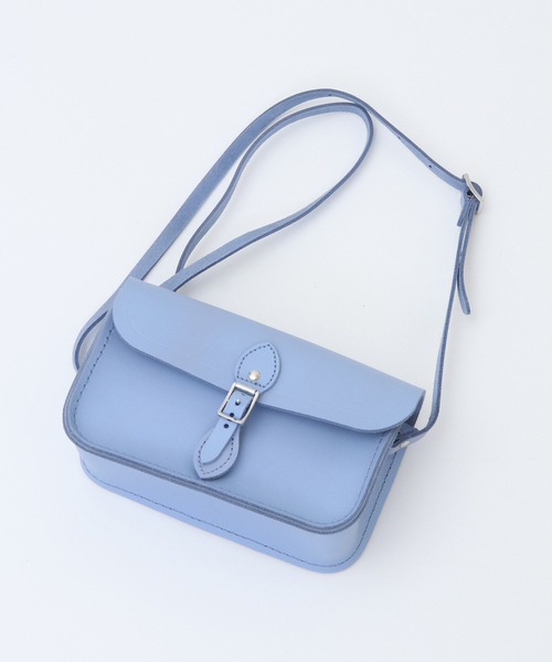 Liesse（リエス）の「【The Cambridge Satchel（ケンブリッジサッチェル）】The Mini One Buckle（ショルダーバッグ・レディース・サックスブルー/ラベンダー/レッド・FREE）」の6枚目の写真