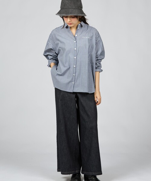 To b. by agnes b.（トゥービーバイアニエスベー）の「ストライプ コットン ロングスリーブ シャツ（シャツ/ブラウス・レディース・ネイビー・40/38/36）」の5枚目の写真
