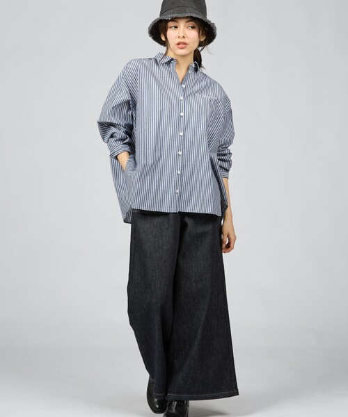 To b. by agnes b.（トゥービーバイアニエスベー）の「ストライプ コットン ロングスリーブ シャツ（シャツ/ブラウス・レディース・ネイビー・40/38/36）」の6枚目の写真