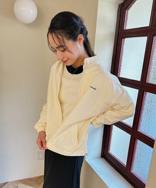 aimoha(アイモハ)の「スタンドネックブルゾン(ブルゾン・レディース・ベージュ/ブラック・LARGE/MEDIUM/SMALL)」の17枚目の写真