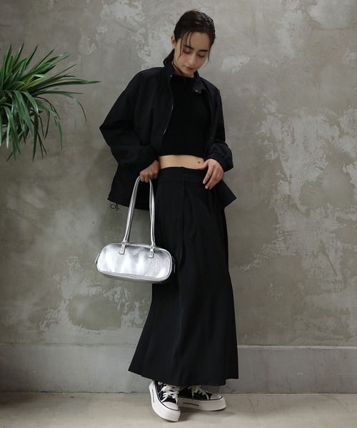 aimoha(アイモハ)の「スタンドネックブルゾン(ブルゾン・レディース・ベージュ/ブラック・LARGE/MEDIUM/SMALL)」の7枚目の写真