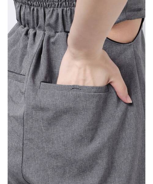 EMODA（エモダ）の「サイドカットポケットオールインワン（つなぎ/オールインワン・レディース・グレー/ベージュ/ブラック・MEDIUM/SMALL）」の8枚目の写真