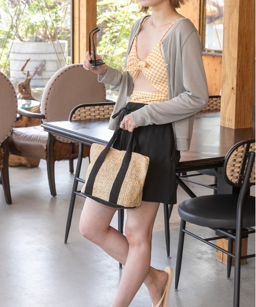 ad thie(アドティエ)の「ペーパー素材 ミニトートバッグ(かごバッグ・レディース・ブラック/アイボリー/ベージュ・FREE)」の5枚目の写真