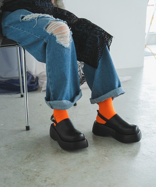 bohmal(ボマール)の「厚底サボサンダル(パンプス・レディース・ブラック・SMALL/MEDIUM/LARGE)」の3枚目の写真