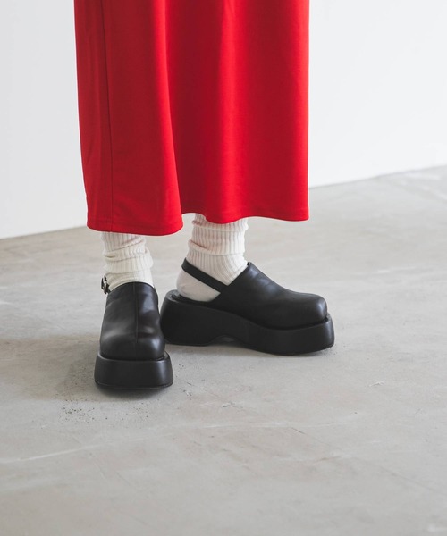 bohmal(ボマール)の「厚底サボサンダル(パンプス・レディース・ブラック・SMALL/MEDIUM/LARGE)」の11枚目の写真