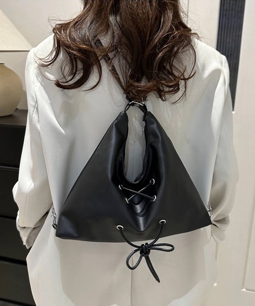 shopnikoniko(ショップニコニコ)の「2way レースアップリボン ショルダーバッグ(ショルダーバッグ・レディース・ブラック/ホワイト/シルバー・フリー)」の2枚目の写真