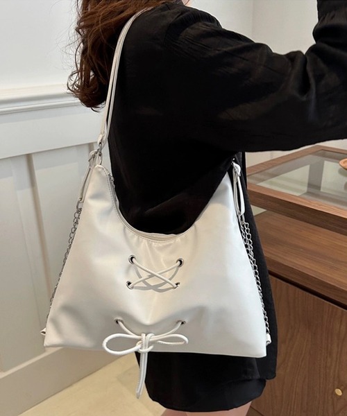 shopnikoniko(ショップニコニコ)の「2way レースアップリボン ショルダーバッグ(ショルダーバッグ・レディース・ブラック/ホワイト/シルバー・フリー)」の16枚目の写真