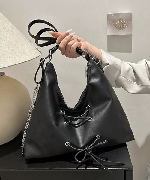 shopnikoniko(ショップニコニコ)の「2way レースアップリボン ショルダーバッグ(ショルダーバッグ・レディース・ブラック/ホワイト/シルバー・フリー)」の9枚目の写真