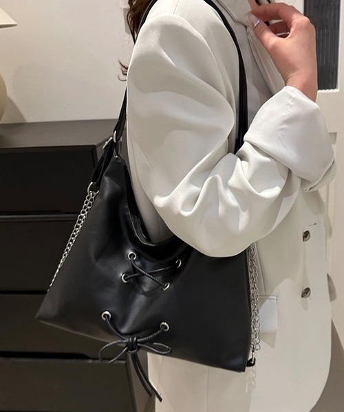 shopnikoniko(ショップニコニコ)の「2way レースアップリボン ショルダーバッグ(ショルダーバッグ・レディース・ブラック/ホワイト/シルバー・フリー)」の10枚目の写真