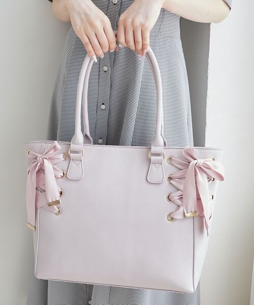 MAJESTIC LEGON(マジェスティックレゴン)の「サイドレースアップトート(トートバッグ・レディース・ピンク/ブラック/グレイッシュベージュ・FREE)」の20枚目の写真