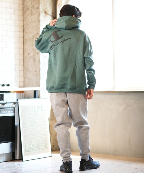 Champion(チャンピオン)の「CHAMPION/チャンピオン プルオーバーパーカー バックプリント ルーズシルエット セットアップ対応 ユニセックス C3-AS104(パーカー・メンズ・グレー/ブラック/グリーン・XL/L/M)」の17枚目の写真