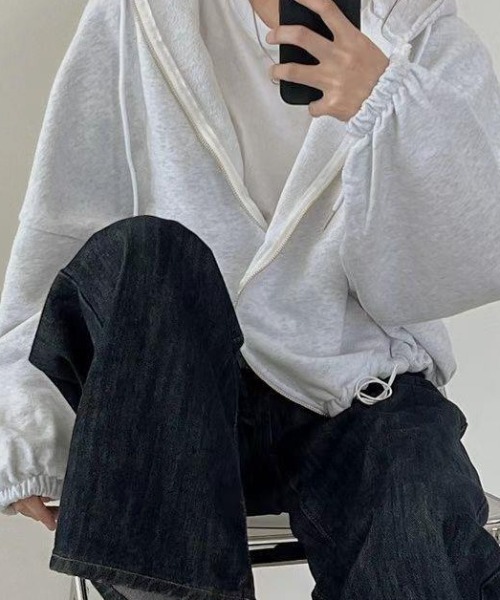 deux amour（ドゥーザムール）の「ドロストショートジップパーカー（パーカー・レディース・ライトグレー/グレー・FREE）」の4枚目の写真