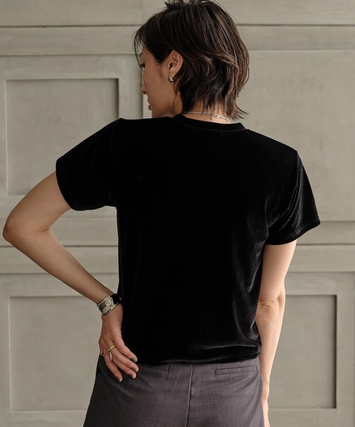 Mia (ミア)の「ベロアTシャツ(Tシャツ/カットソー・レディース・ベージュ/アイボリー/ブラック・FREE)」の16枚目の写真