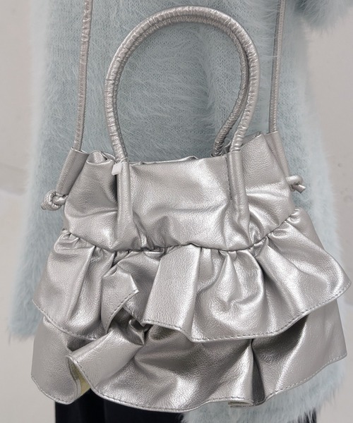 poiregnee（ポワニェ）の「［select］フリルミニバッグ（ショルダーバッグ・レディース・シルバー/ブラック/アイボリー/カーキ・FREE）」の4枚目の写真