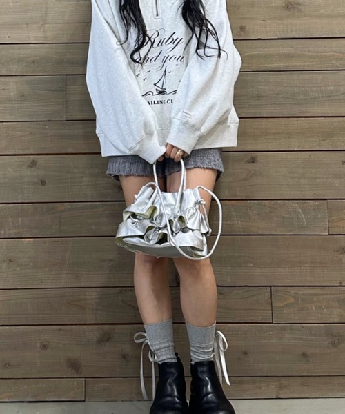 poiregnee（ポワニェ）の「［select］フリルミニバッグ（ショルダーバッグ・レディース・シルバー/ブラック/アイボリー/カーキ・FREE）」の7枚目の写真