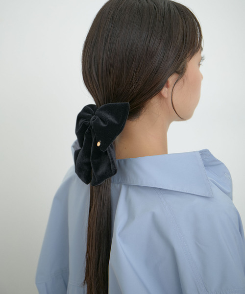 VIS(ビス)の「ビッグベロアリボンヘアカフ(その他ヘアアクセサリー・レディース・ブラウン系その他2/ブラック・FREE)」の4枚目の写真