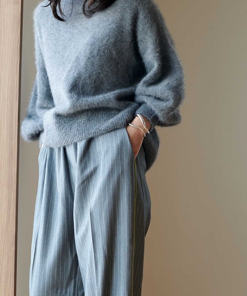 JINES ジネス　フォックスカシミアボリュームスリーブニット Jines（ジネス）の「フォックスカシミヤ 配色ボリュームスリーブ