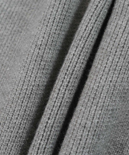 UR'S(ユアーズ)の「ディープキーネックワイドニット(ニット/セーター・レディース・ブラック/ネイビー/杢グレー・M/S/L)」の21枚目の写真