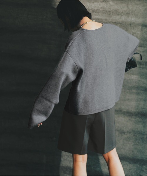 UR'S(ユアーズ)の「ディープキーネックワイドニット(ニット/セーター・レディース・ブラック/ネイビー/杢グレー・M/S/L)」の7枚目の写真