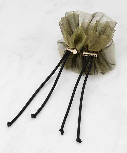 SHOO・LA・RUE（シューラルー）の「◆ドロストシュシュ（その他ヘアアクセサリー・レディース・グレー/ブラック/オリーブ・00）」の3枚目の写真