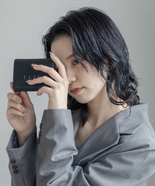 MURUA(ムルーア)の「【WEB限定商品】muエンボスマイクロミニ財布 三つ折り財布 MR-W1301(財布・レディース・ブラック/グリーン・FREE)」の4枚目の写真