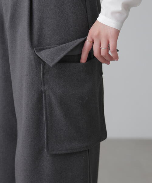 FREE'S MART（フリーズマート）の「◆ウールライクカーゴワイドパンツ（カーゴパンツ・レディース・ホワイト/グレー・SMALL/MEDIUM）」の17枚目の写真