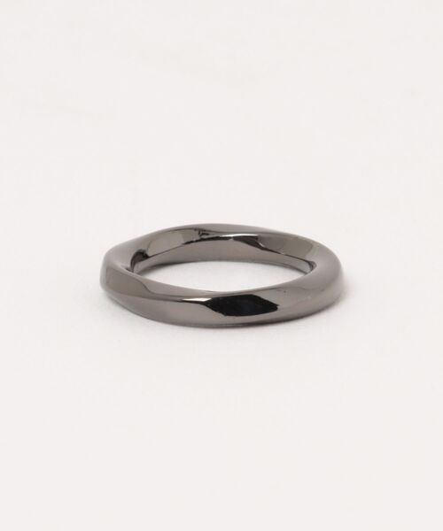 ARCHIVER(アーカイバ)の「【CM】【CALM(カーム)】BRASS Twist Ring(リング・レディース・シルバー/ゴールド/ブラック・15号/13号/11号/9号)」の5枚目の写真