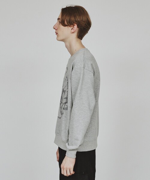 tk.TAKEO KIKUCHI（ティーケータケオキクチ）の「裏毛フラワースウェット（Tシャツ/カットソー・メンズ・チャコールグレー/ベージュ/グレー系4・02/03/04）」の5枚目の写真
