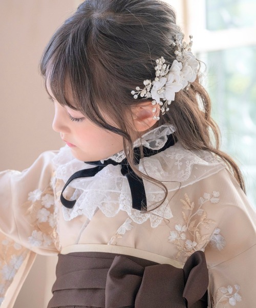 Catherine Cottage(キャサリンコテージ)の「ボリュームレース付け襟 KIDS(付け襟・キッズ・オフホワイト/レッド/ブラック・FREE)」の12枚目の写真