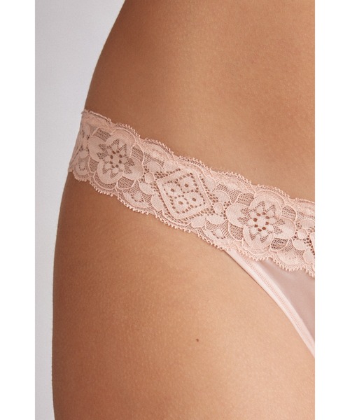 【新品】Intimissimi ブラックレースブラジャーショーツセット 80C Intimissimi ブラックレースブラジャーショーツセット - 下着