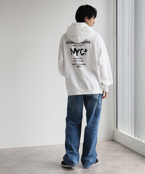 Mark Gonzales（マーク・ゴンザレス）の「【Mark Gonzales/マーク ゴンザレス】裏起毛 アートワークデザイン オーバーサイズ プルオーバーパーカー（パーカー・メンズ・ホワイト系1/ホワイト系2/ホワイト系3/ホワイト系4/ホワイト系5/ブラック系1/ブラック系2/ブラック系3/ブラック系4/ブラック系5/グレー系1/グレー系2/グレー系3/グレー系4/グレー系5・M/L/XL）」の20枚目の写真