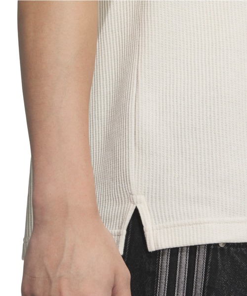 adidas(アディダス)の「adidas WAFFLE SHORT SLEEVE POLO / アディダス ワッフル ショート スリーブ ポロ【SP】(ポロシャツ・メンズ・ホワイト・XXL/XL/L/M/S/XS)」の6枚目の写真