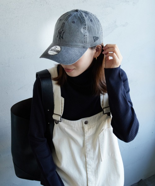 NEW ERA（ニューエラ）の「[NEW ERA/ニューエラ] 別注 ９TWENTY アシッドウォッシュ加工キャップ【追加】（キャップ・レディース・オフホワイト/ブラック系2/グレー/ブルー/ブラック系/ネイビー/ブラウン・F）」の12枚目の写真