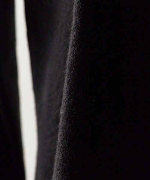BLANK　（ブランク）の「Choker Off Shoulder Knit / チョーカー付きオフショルダーニット（ニット/セーター・レディース・ブラック/グレー・FREE）」の3枚目の写真