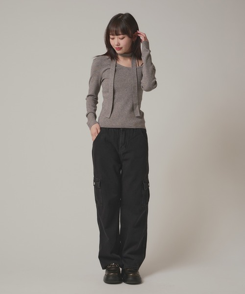 BLANK　（ブランク）の「Choker Off Shoulder Knit / チョーカー付きオフショルダーニット（ニット/セーター・レディース・ブラック/グレー・FREE）」の18枚目の写真