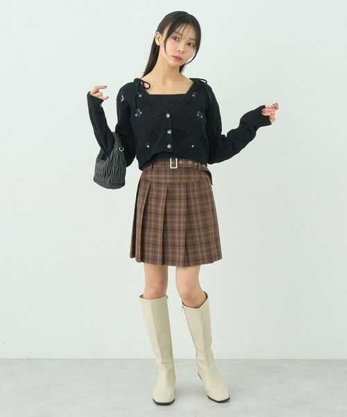 earth music&ecology（アースミュージックアンドエコロジー）の「SET2点刺繍ビスチェ＋カーディガン（カーディガン/ボレロ・レディース・アイボリー/ピンク/ブラック・FREE）」の17枚目の写真