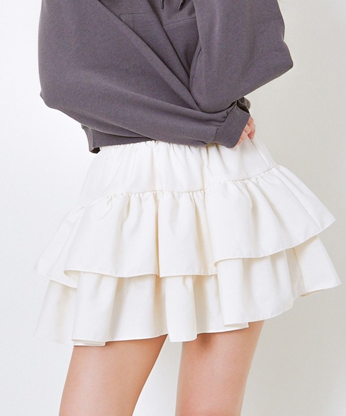 GORGE（ゴージ）の「《ふんわりティアード》レディース ミニスカパン フリル ボリューム 春夏 夏服（その他パンツ・レディース・グレー/アイボリー/ブラック/オフホワイト・F）」の3枚目の写真