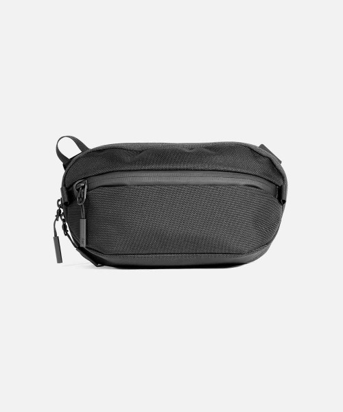 Aer(エアー)の「【Aer / エアー】 Travel Collection Day Sling 3 X-Pac(ショルダーバッグ・メンズ・ブラック・FREE)」の12枚目の写真