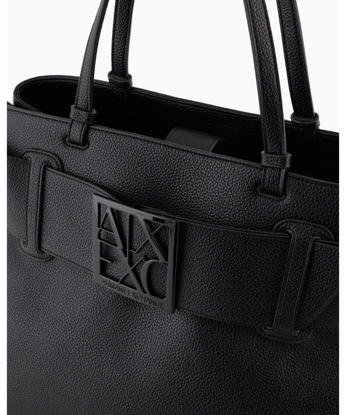 ARMANI EXCHANGE（アルマーニエクスチェンジ）の「【A|X アルマーニ エクスチェンジ】＜ZOZO限定＞BOXロゴバックル ミディアムトートバッグ（トートバッグ・レディース・ブラック・FREE）」の2枚目の写真