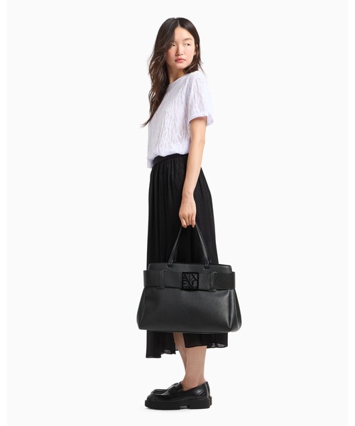 ARMANI EXCHANGE（アルマーニエクスチェンジ）の「【A|X アルマーニ エクスチェンジ】＜ZOZO限定＞BOXロゴバックル ミディアムトートバッグ（トートバッグ・レディース・ブラック・FREE）」の4枚目の写真