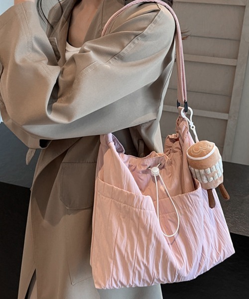 Miniministore(ミニミニストア)の「ショルダーバッグ 大容量 巾着バッグ(ショルダーバッグ・レディース・ブラウン/オフホワイト/ピンク/ブラック・FREE)」の11枚目の写真