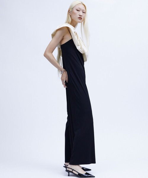 THINGS THAT MATTER（シングス ザット マター）の「OVERALLS with TAFFETA CAPE / オーバーオールウィズタフタケープ（サロペット/オーバーオール・レディース・アイボリー/ブラック/ブラック×ホワイト・FREE）」の4枚目の写真