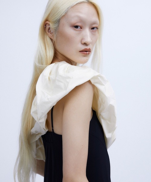 THINGS THAT MATTER（シングス ザット マター）の「OVERALLS with TAFFETA CAPE / オーバーオールウィズタフタケープ（サロペット/オーバーオール・レディース・アイボリー/ブラック/ブラック×ホワイト・FREE）」の10枚目の写真