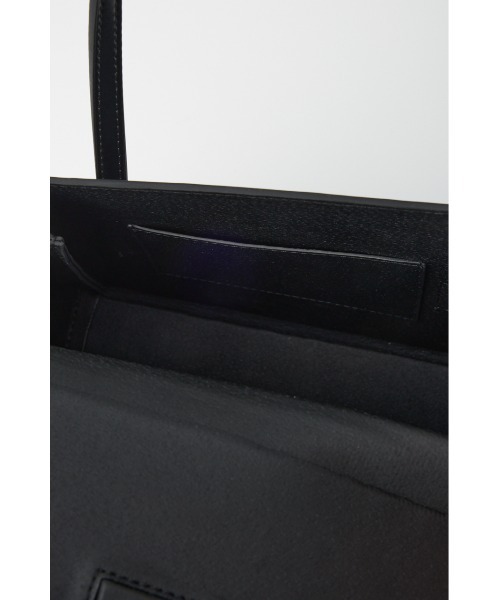 ADD CULUMN（アドカラム）の「GLASS ハンドバッグ（ショルダーバッグ・レディース・マジェンタ/ブラック/キャメル/アイボリー・FREE）」の12枚目の写真