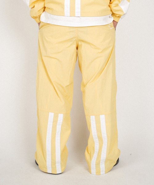 #Re:room(リルーム)の「ナイロンワイドトラックパンツ(その他パンツ・メンズ・ブラック/ネイビー/イエロー/ブラウン・SMALL/MEDIUM)」の19枚目の写真