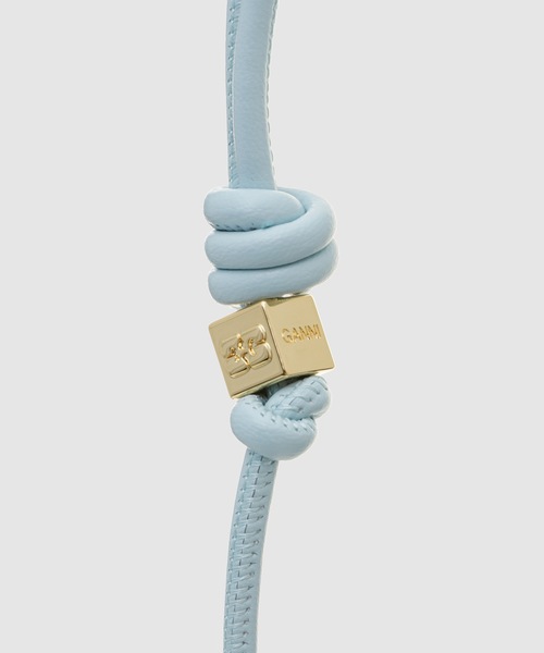 GANNI（ガニー）の「Ganni Bou Crossbody（ショルダーバッグ・レディース・ブルー系その他・ONE SIZE）」の3枚目の写真
