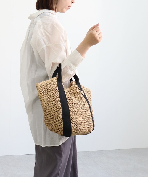 T・S・L（ティーエスエル）の「ハンドルテープペーパートートバッグ（かごバッグ・レディース・ブラック/グレイッシュベージュ/グレー・FREE）」の6枚目の写真