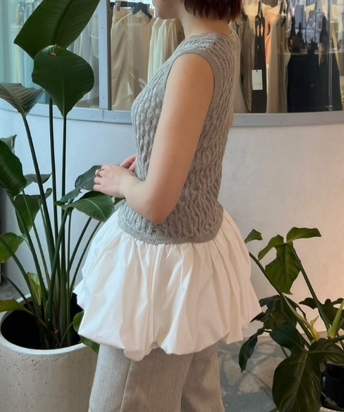 HONEY MI HONEY（ハニーミーハニー）の「taffeta balloon knit tunic（ニット/セーター・レディース・オフホワイト/ブラック/グレー・FREE）」の7枚目の写真