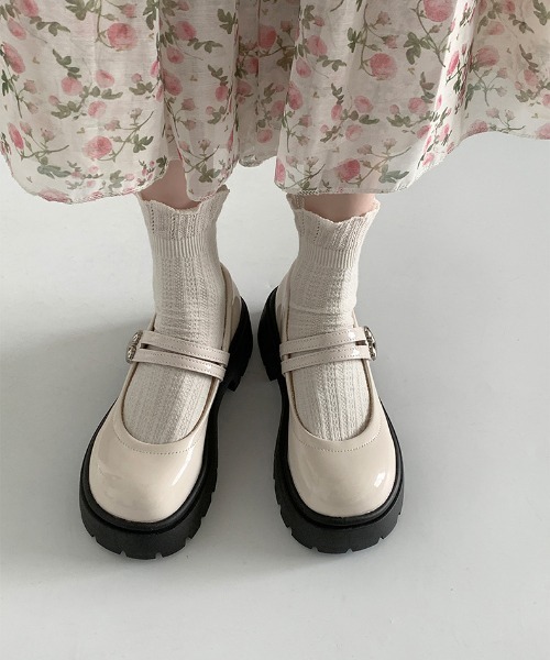 WEGO（ウィゴー）の「WEGO/ハートバックル厚底ローファー/メリージェーンシューズ（ローファー・レディース・ホワイト/ブラック・LARGE/MEDIUM）」の9枚目の写真